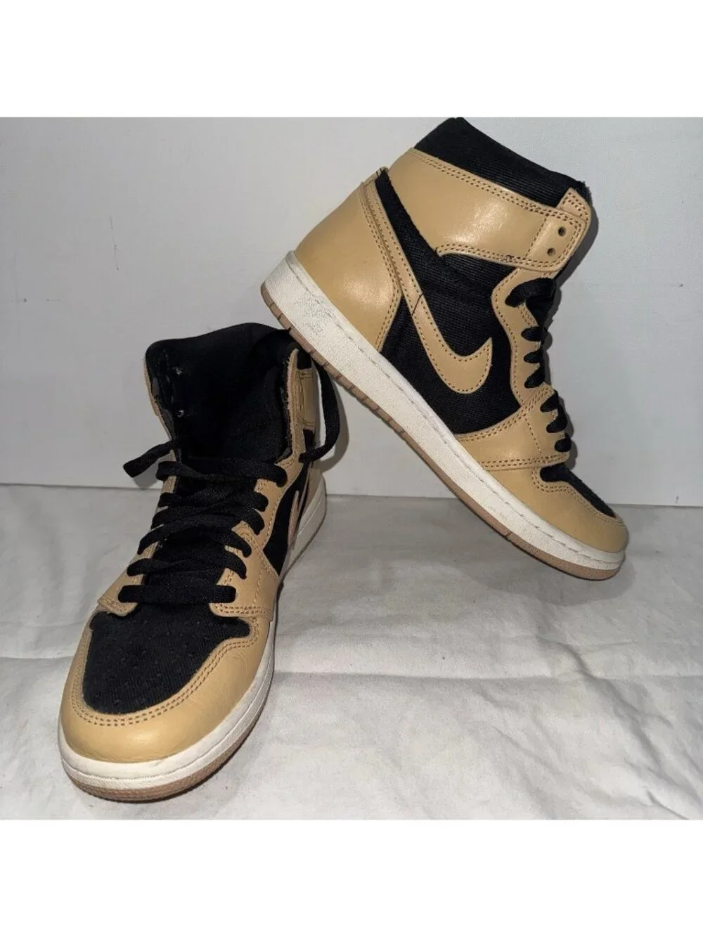 Nike Jordan 1 Retro High OG Heirloom (555088-202) Men's Size 7